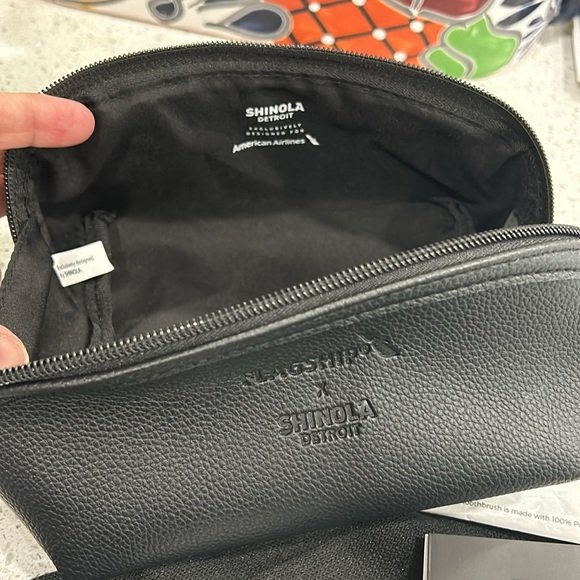 Shinola x American Airlines Flagship First Class Amenity Kit in Zipper Black Bag - Picture 10 of 11